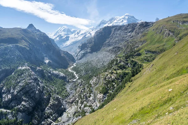 Zermatt附近的瑞士高山景观 — 图库照片