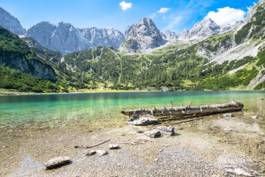 Seebensee Gölü ve Dragonkopf Tepesi, Ehrwald, Avusturya
