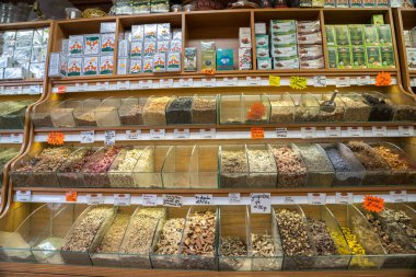 Kudüs 'teki Doğu Pazarı - baharatlar