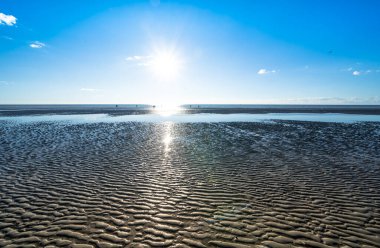 Ebb Kuzey Denizi 'nde, Almanya' da Peter Tarikatı 'nda.