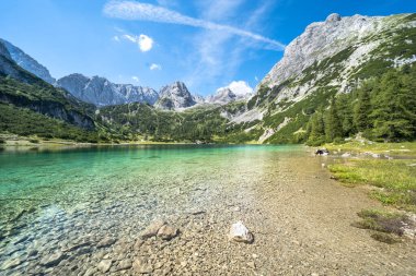Seebensee Gölü ve Dragonkopf Tepesi, Ehrwald, Avusturya