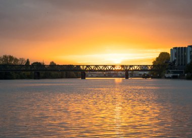Frankfurt am Main Gün batımında, Almanya