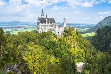 Almanya, Bavyera 'daki dünyaca ünlü Neuschwanstein Kalesi