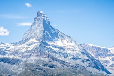 Alp manzarası ünlü Matterhorn tepesi, Zermatt, İsviçre