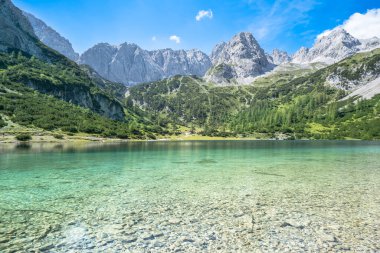 Seebensee Gölü ve Dragonkopf Tepesi, Ehrwald, Avusturya