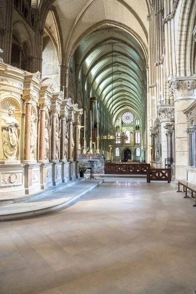 Saint-Remi Bazilikasının İçi Reims, Champagne, Fransa
