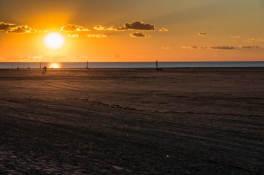 Almanya 'nın Bataklık-Peter-Tarikatı' nda Kuzey Denizi 'nde gün batımından sonra
