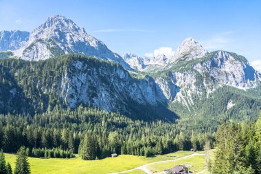 Almanya 'daki Zugspitze kalabalığına bakın