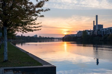 Frankfurt am Main Gün batımında, Almanya
