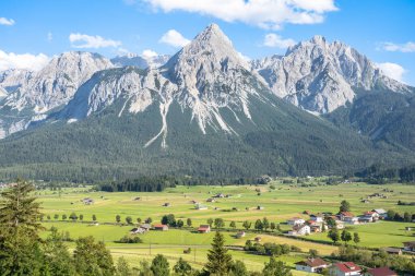 Almanya 'daki Zugspitze kalabalığına bakın