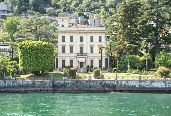 有名なイタリア湖のヴィラComo イタリア — ストック写真
