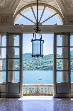 Como Gölü, İtalya 'da ünlü Villa Carlotta