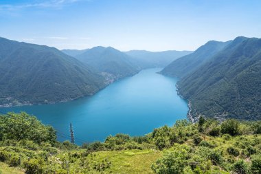 Argegno, İtalya yakınlarındaki Lago di Como (Como Gölü) panorama manzarası