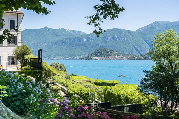 イタリア コモ湖の有名なヴィラ カルロッタ — ストック写真