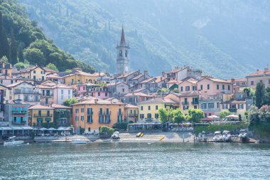 Como Gölü, İtalya 'daki ünlü Varenna kasabası
