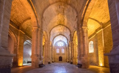 Abbaye de Fontfroide, Fransa 'nın dünyaca ünlü manastırı.