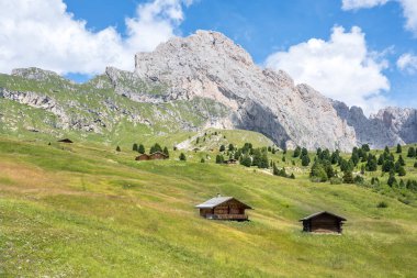 Dünyaca ünlü Seceda zirvesi Dolomite Alpleri, Güney Tyrol (Alto Adige), İtalya