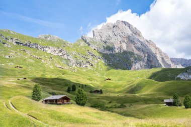 Dünyaca ünlü Seceda zirvesi Dolomite Alpleri, Güney Tyrol (Alto Adige), İtalya