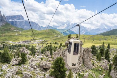 Telecabina Sassolungo, Val Gardena, Güney Tyrol, İtalya