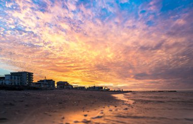 Günbatımı Gökyüzü Alacakaranlık Gecesinde, Rimini, İtalya