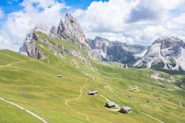 Dünyaca ünlü Seceda zirvesi Dolomite Alpleri, Güney Tyrol (Alto Adige), İtalya