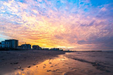 Günbatımı Gökyüzü Alacakaranlık Gecesinde, Rimini, İtalya