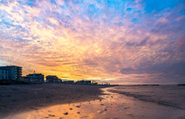 Günbatımı Gökyüzü Alacakaranlık Gecesinde, Rimini, İtalya