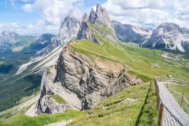 Dünyaca ünlü Seceda zirvesi Dolomite Alpleri, Güney Tyrol (Alto Adige), İtalya