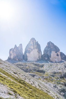 Tre Cime di Lavaredo (Drei Zinnen), Dolomiti di Sesto (Sextener Dolomiten), Italy clipart