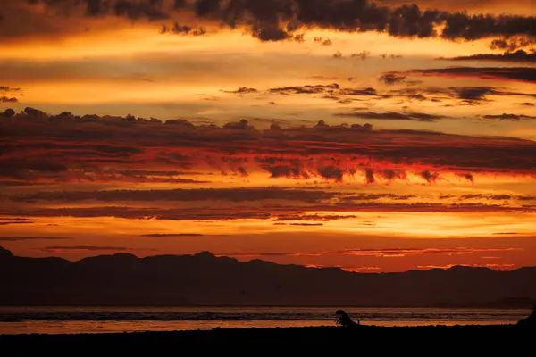 Dramatischer Sonnenuntergang Der Wunderschönen Landschaft Von British Columbia Stockbild