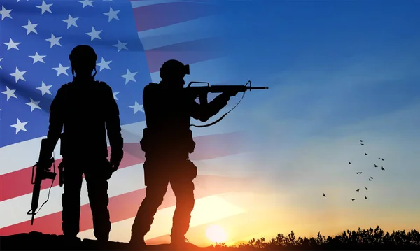 Silhouette Soldati Contro Tramonto Bandiera Usa Concetto Froci Armate Vettore — Vettoriale Stock