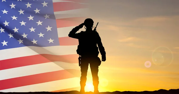 Usa Army Soldier Saluting Background Sunset Veterans Day Memorial Day — Stock Vector
