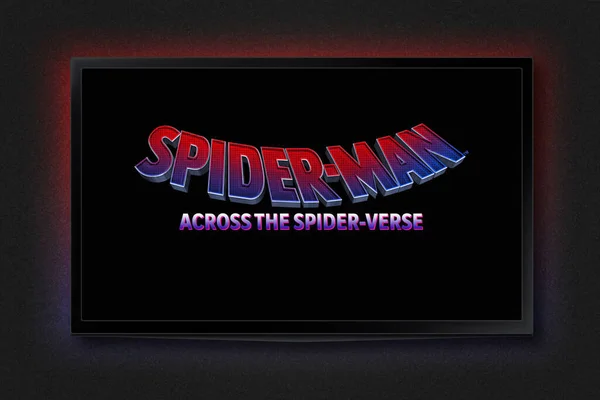 Σπάιντερμαν Όλη Την Ταινία Spider Verse Στην Οθόνη Της Τηλεόρασης — Φωτογραφία Αρχείου