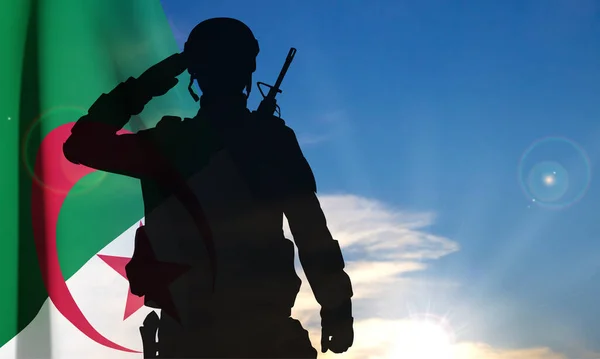 Silhueta Soldado Com Bandeira Argélia Contra Pôr Sol Vetor Eps10 — Vetor de Stock