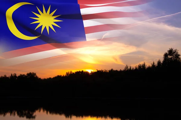 일몰에 말레이시아의 애국적인 — 스톡 사진