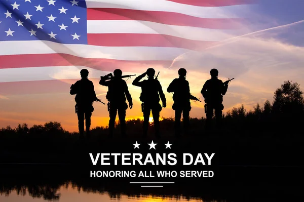 Silhouettes Soldiers Usa Flag Sunset Greeting Card Veterans Day Memorial — Stock Photo, Image