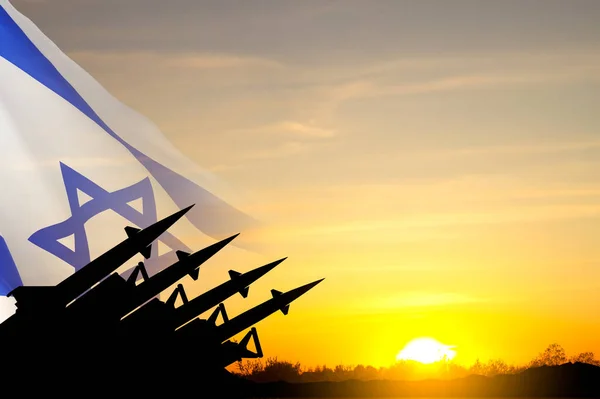 Стратегічні Ракети Прапором Ізраїлю Проти Заходу Сонця — стокове фото