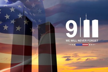 Gün batımına karşı Amerikan bayrağı taşıyan kulelerin silueti. Vatanseverlik Günü afişi. 9.11.2001