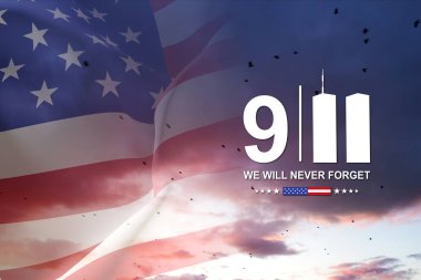 09.11.2001 Amerikan Vatanseverlik Günü afişi. Gün batımına karşı ABD bayrağı