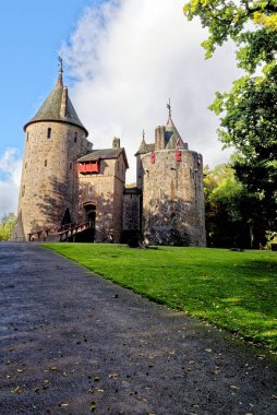 Castell Coch veya Castle Coch - Kızıl Kale, Tongwynlais, Cardiff, Galler, Birleşik Krallık, Avrupa - 15 Ekim 2022