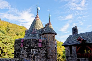 Castell Coch veya Castle Coch - Kızıl Kale, Tongwynlais, Cardiff, Galler, Birleşik Krallık, Avrupa - 15 Ekim 2022