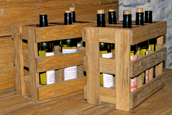Vecchie Bottiglie Vino Castell Coch Castello Rosso Castle Coch Red — Foto Stock