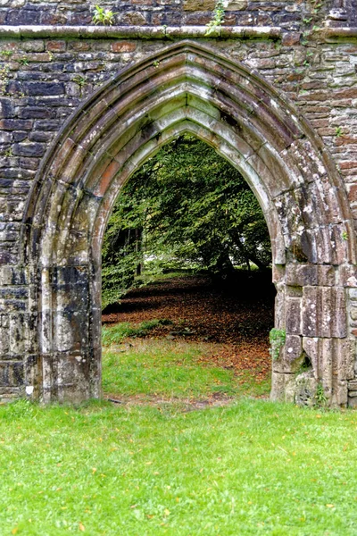 马加姆郊野公园 西斯特家修道院的教堂遗址 Margam Country Park Margam Port Talbot South Wales — 图库照片