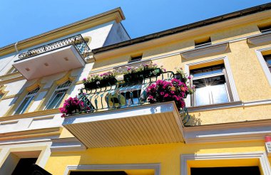 Almanya 'nın kuzeydoğusundaki Baltık Denizi' nde yer alan Rostock ilçesindeki bir sahil beldesi olan Warnemunde 'nin manzarası - 6 Mart 2012