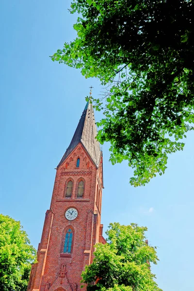 Igreja Evangélica Luterana Torre Neogótica Igreja Warnemunde Ergue Acima Cidade — Fotografia de Stock