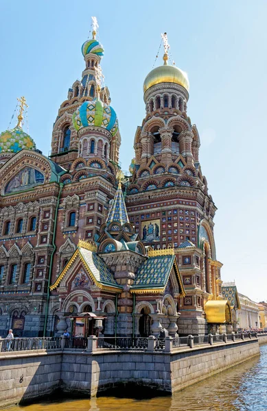 Megváltónk Templomának Díszes Színes Hátsó Homlokzata Kiömlött Vérről Szentpéterváron Oroszországban — Stock Fotó