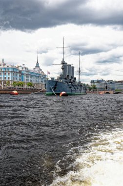 Doğrusal kruvazör Aurora, Ekim devriminin sembolü, Saint Petersburg, Rusya. 24 Haziran 2011