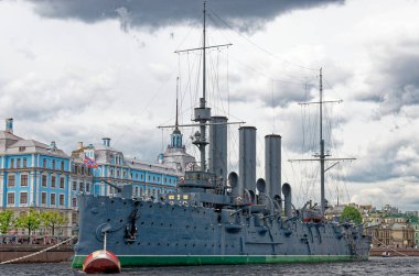 Doğrusal kruvazör Aurora, Ekim devriminin sembolü, Saint Petersburg, Rusya. 24 Haziran 2011