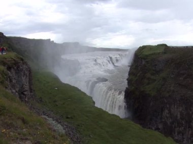 İzlanda Altın Daire Gulfoss. Golden Falls - Avrupa Seyahat Hedefi 22.07.2012