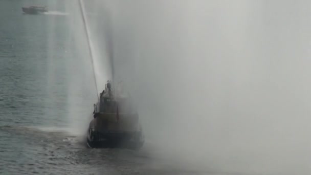 Holandia Rotterdam Tug Boat Splashing Water Nieuwe Waterweg Nowa Droga — Wideo stockowe